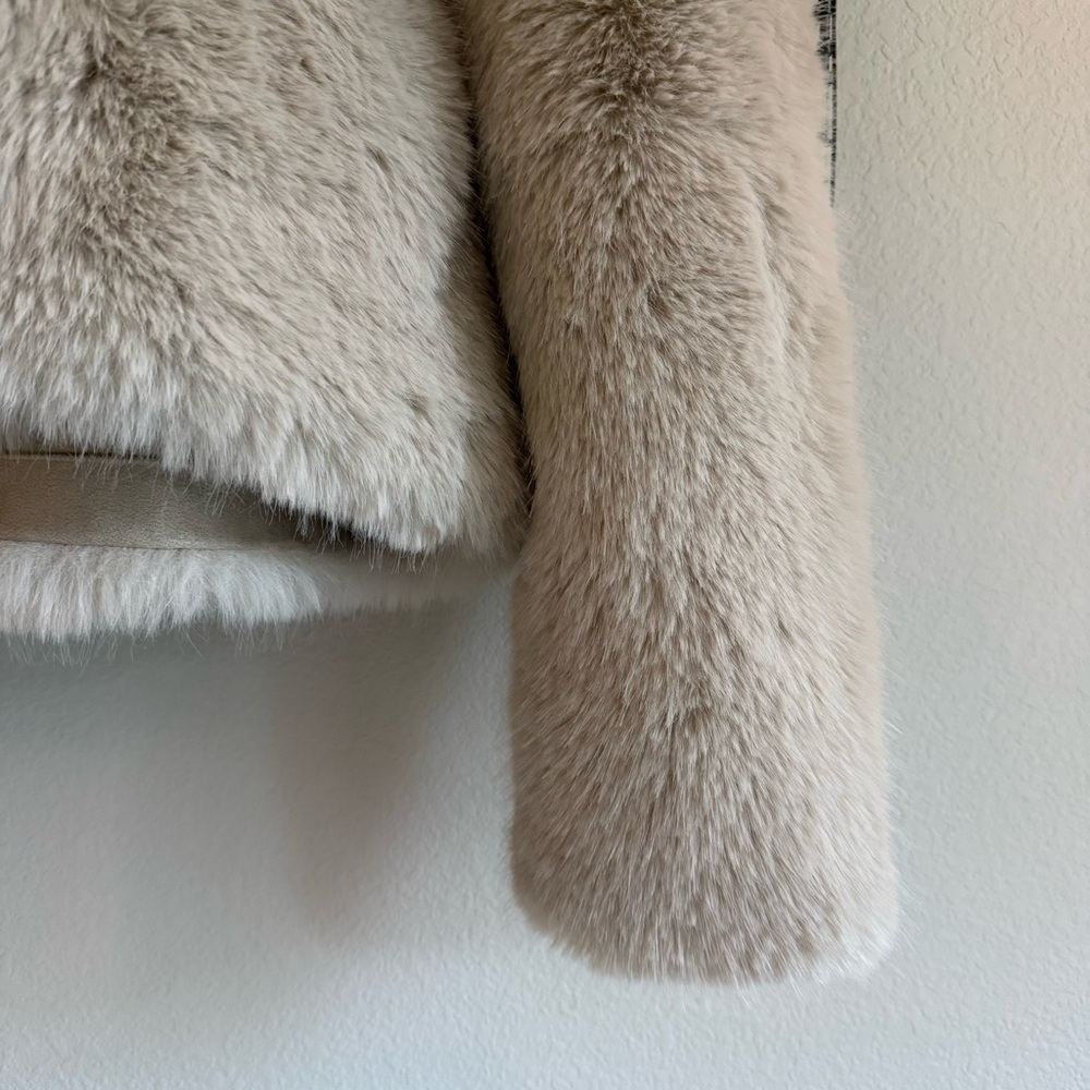 Free people Louder Please Hooded Faux Fur Jacket - Picture 4 of 11